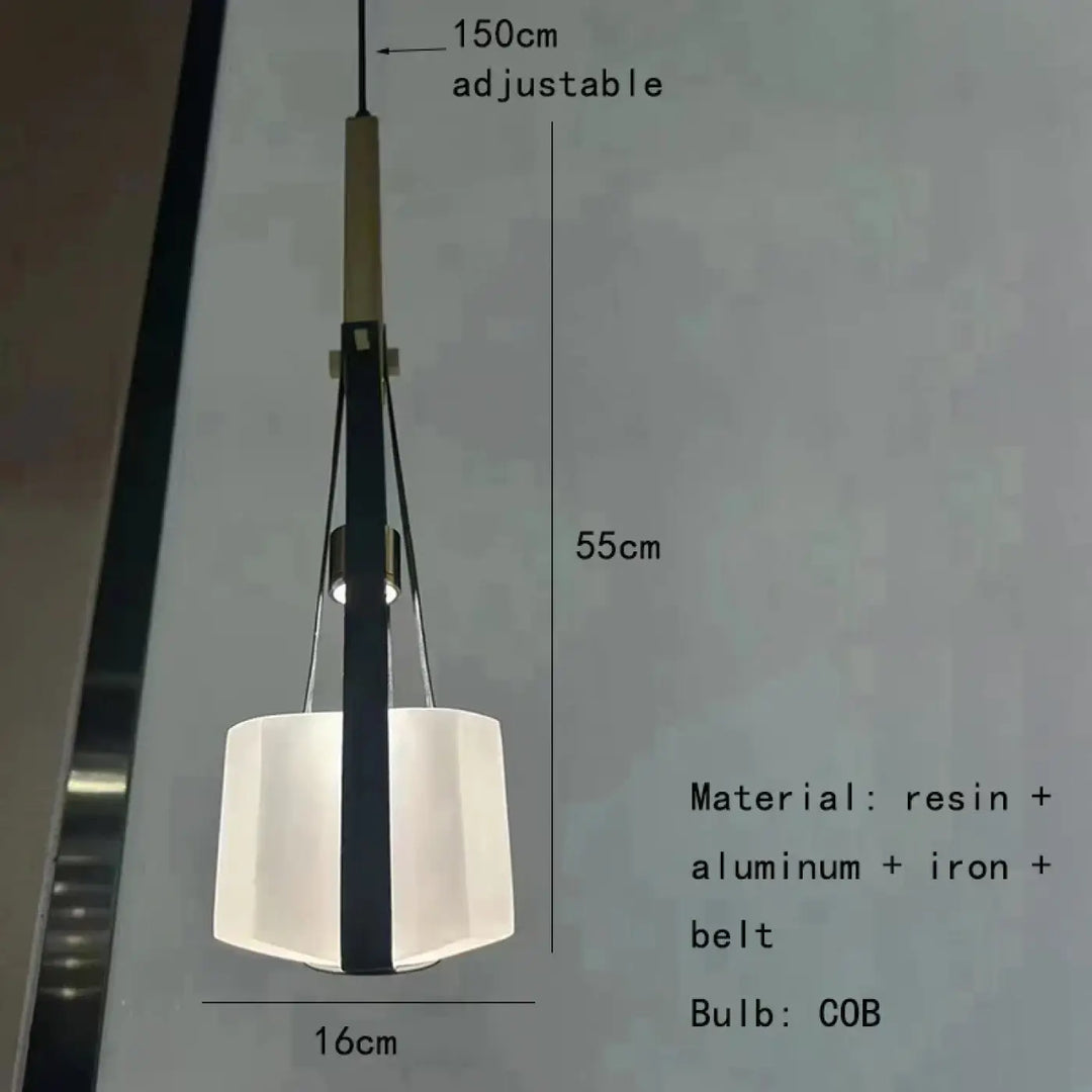 Suspension luminaire art déco dorée en verre élégante