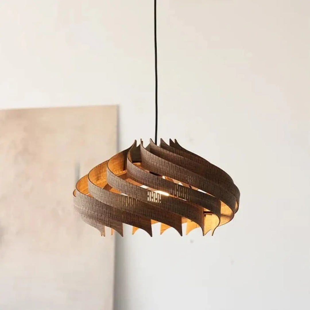 Suspension artistique en bois naturel design chaleureux