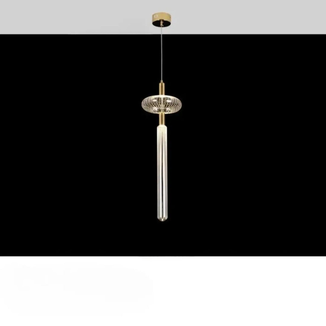 Suspension luminaire artistique striel avec verre cannelé clair, monture en métal doré et abat-jour en maille circulaire ornée