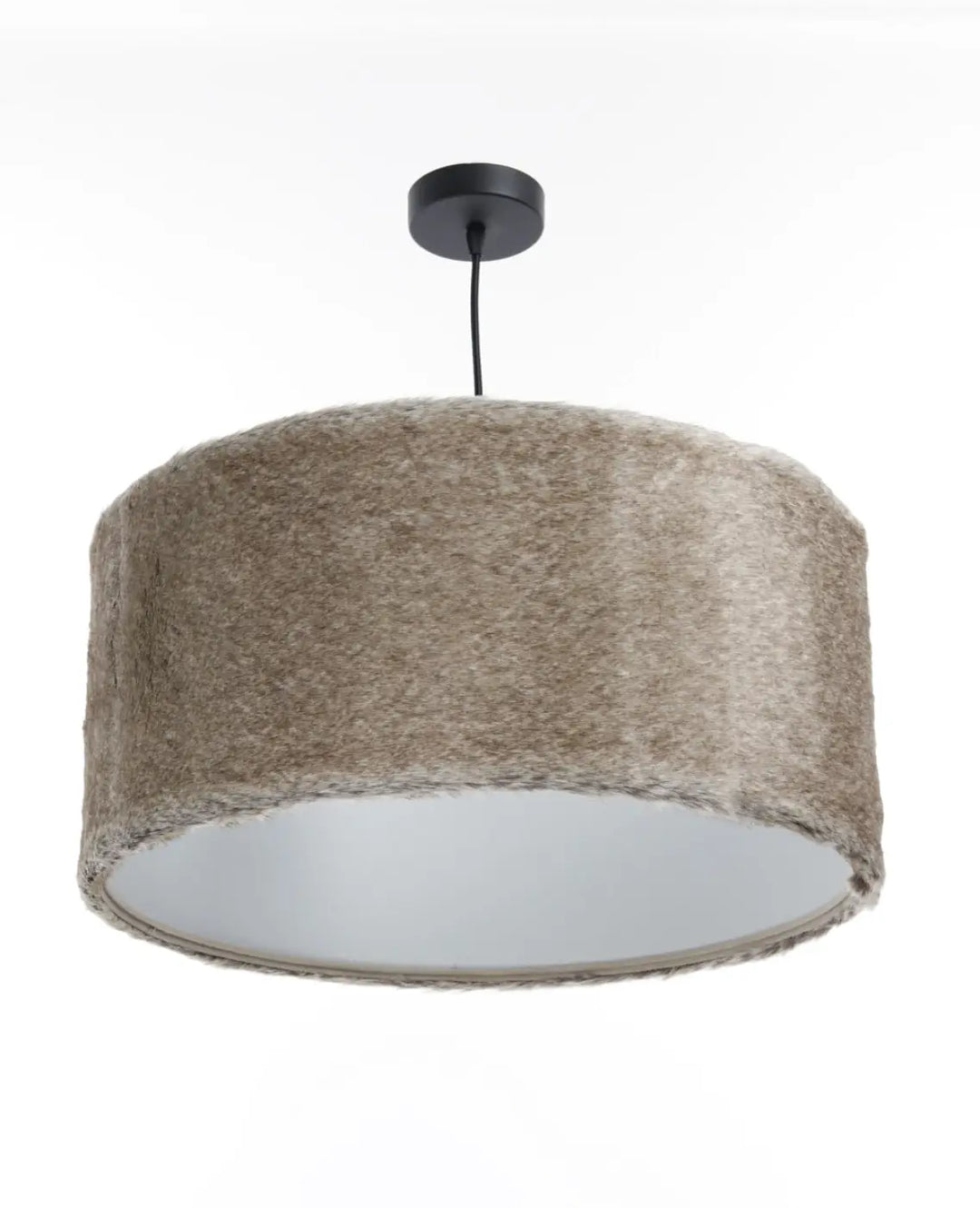 Suspension luminaire beige en tissu texturé avec fixation plafond noire pour un éclairage élégant intérieur