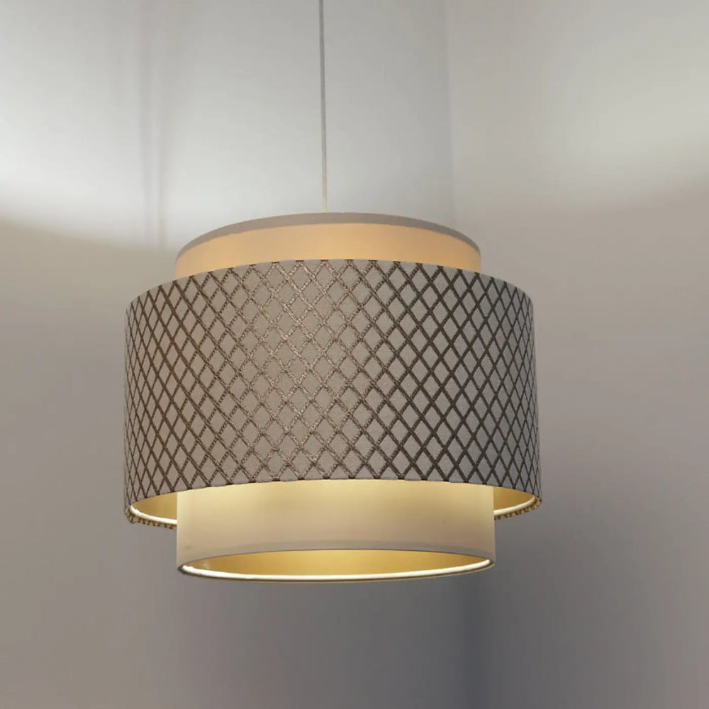 Suspension luminaire doblo blanc crème doré avec abat-jour gris à motif diamant et intérieur crème bordé d or
