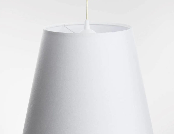 Suspension luminaire doblo blanche avec abat-jour conique blanc à finition mate lisse en suspension luminaire blanche