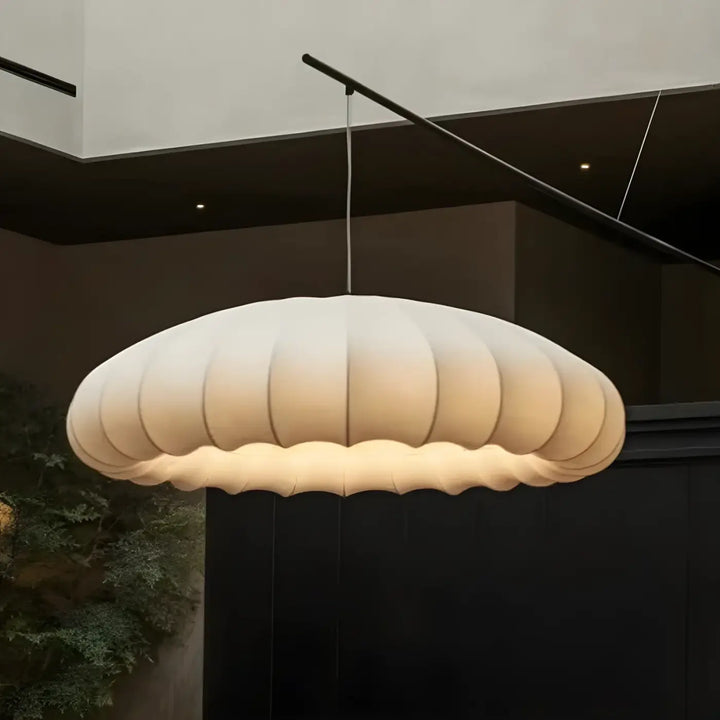 Suspension luminaire blanche en forme de citrouille design