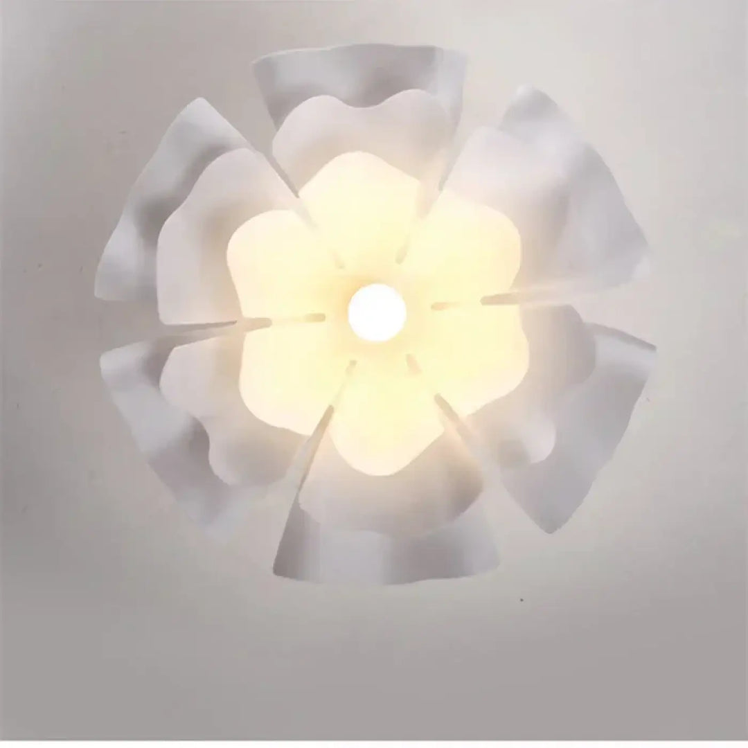 Suspension luminaire blanche en forme de fleur pour salon

