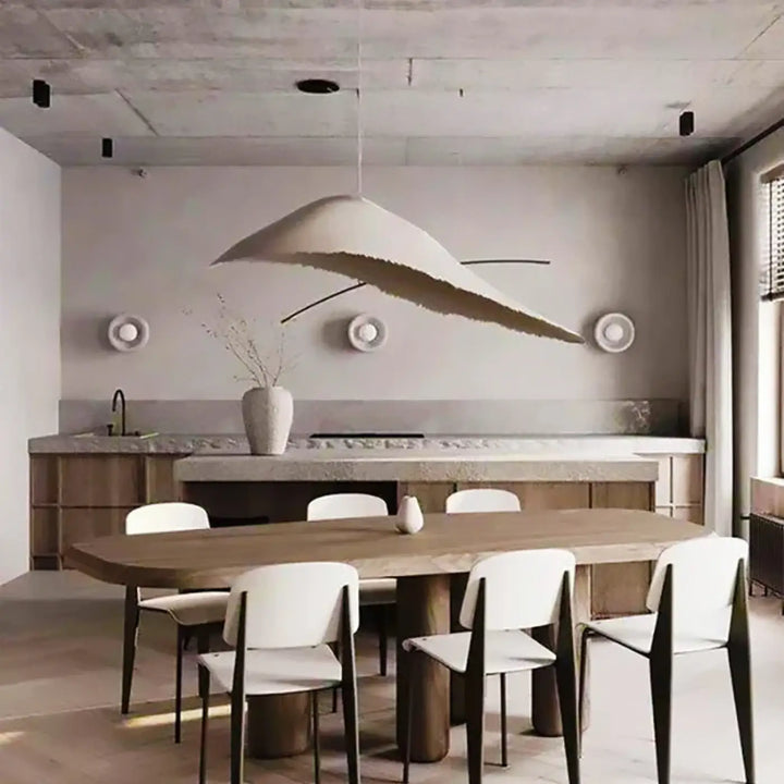 Suspension luminaire blanche haut de gamme au design original

