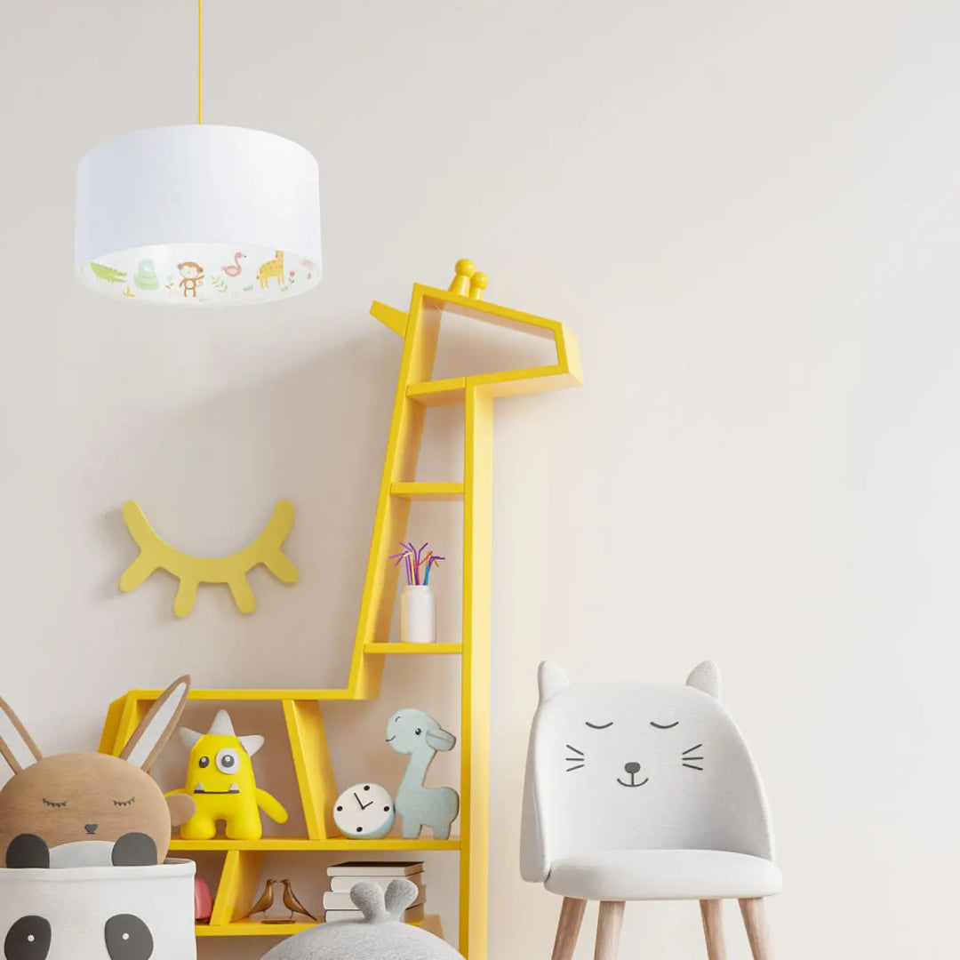 Suspension luminaire blanc avec illustrations colorées d’aux adorables animaux sur le bord pour chambre enfant