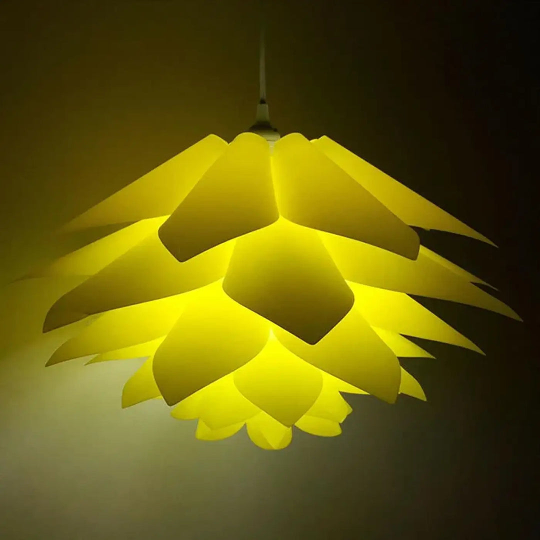 Suspension luminaire bleu, jaune ou violet à monter soi même

