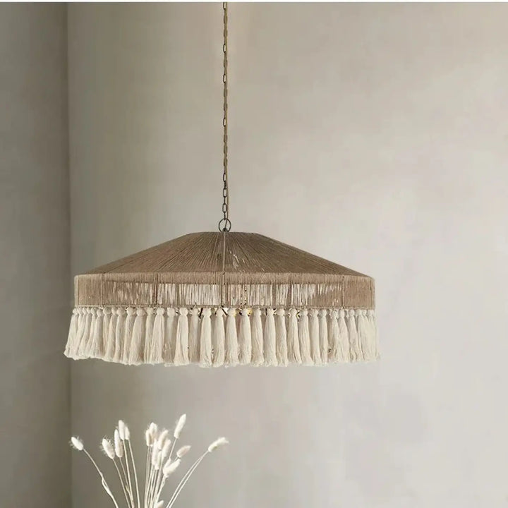 Suspension bohème chic en fibres naturelles chaleureux