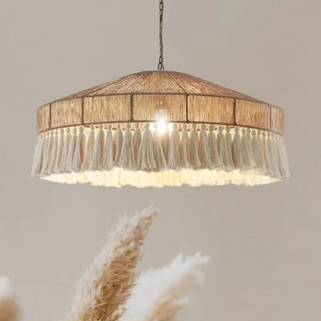 Suspension bohème chic en fibres naturelles chaleureux