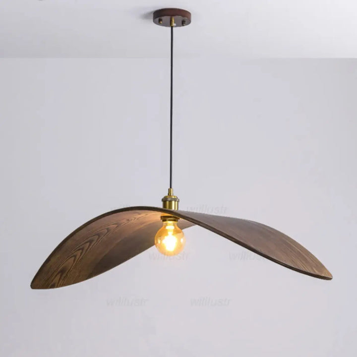 Suspension en bois avec abat‑jour élégant naturel chic