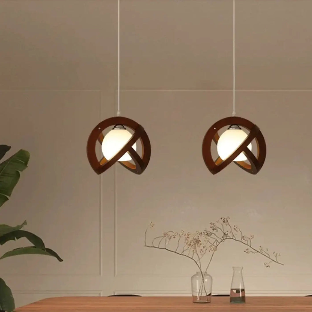 Suspension luminaire noelia avec tressage artisanal en bois foncé et globes blanc chaud design inspirée minimaliste