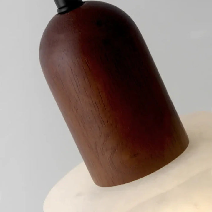 Suspension bois et marbre style scandinave design raffiné