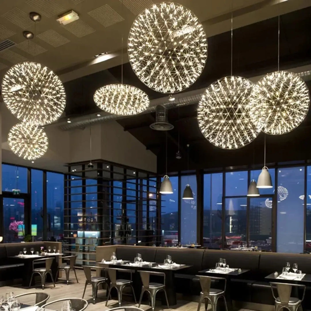 Suspension luminaire à boule LED pour grande hauteur sous plafond

