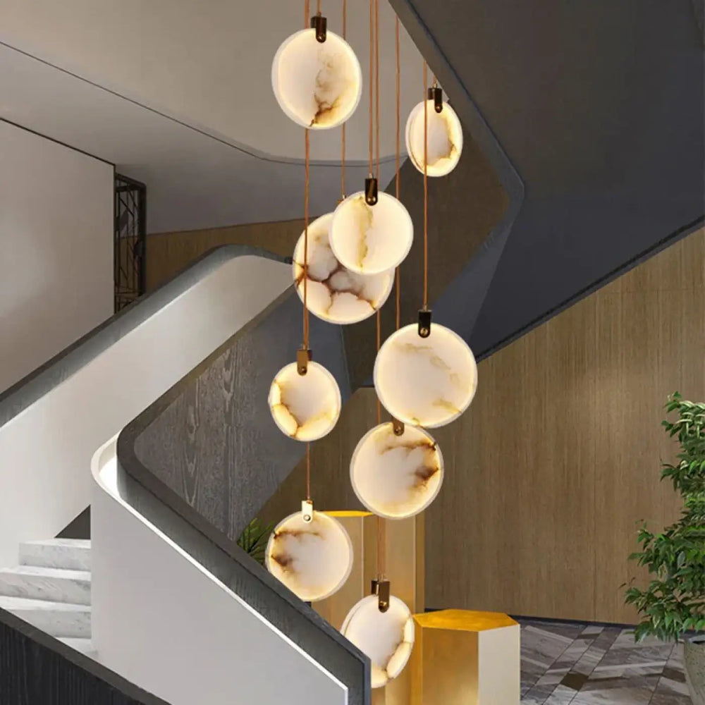 Suspension luminaire cascade en albâtre blanc élégant