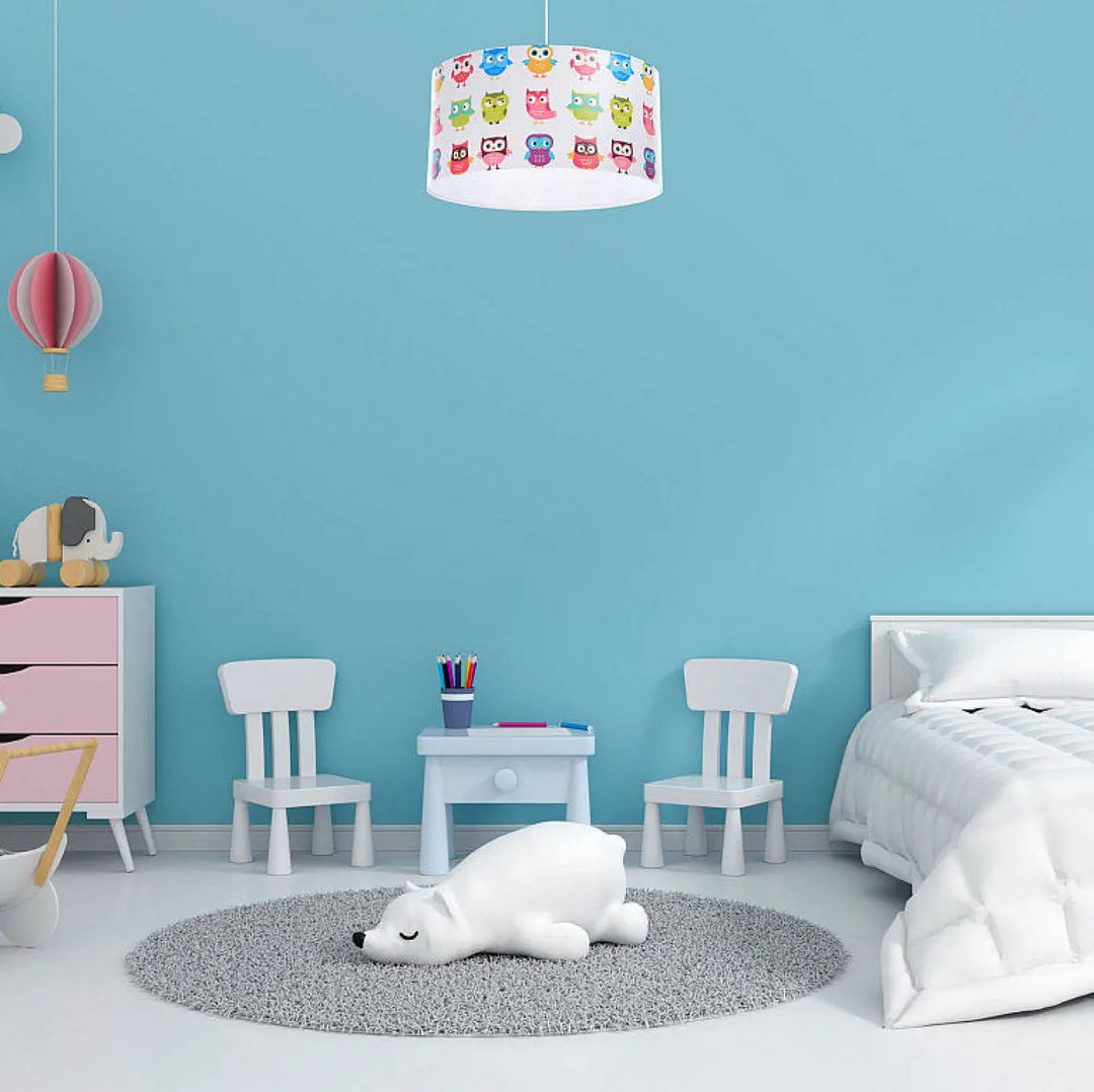 Suspension luminaire cylindrique avec abat-jour en tissu blanc orné de chouettes colorées pour chambre enfant