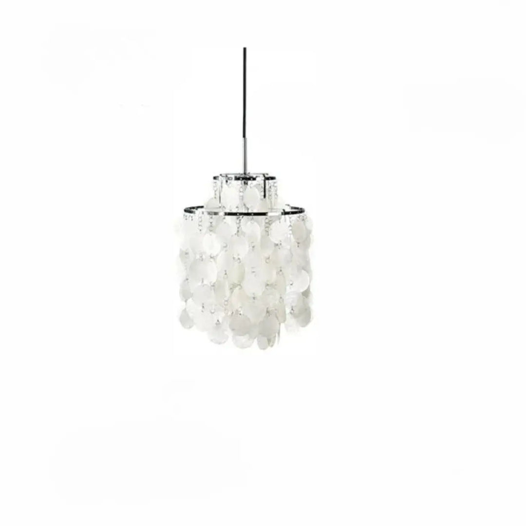Suspension luminaire chic capizia en métal chromé avec design en étages et abat-jour en coquillage blanc