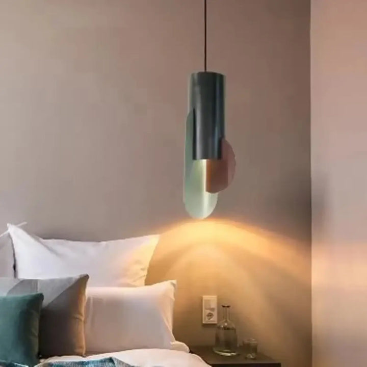Suspension luminaire contemporaine design graphique moderne
