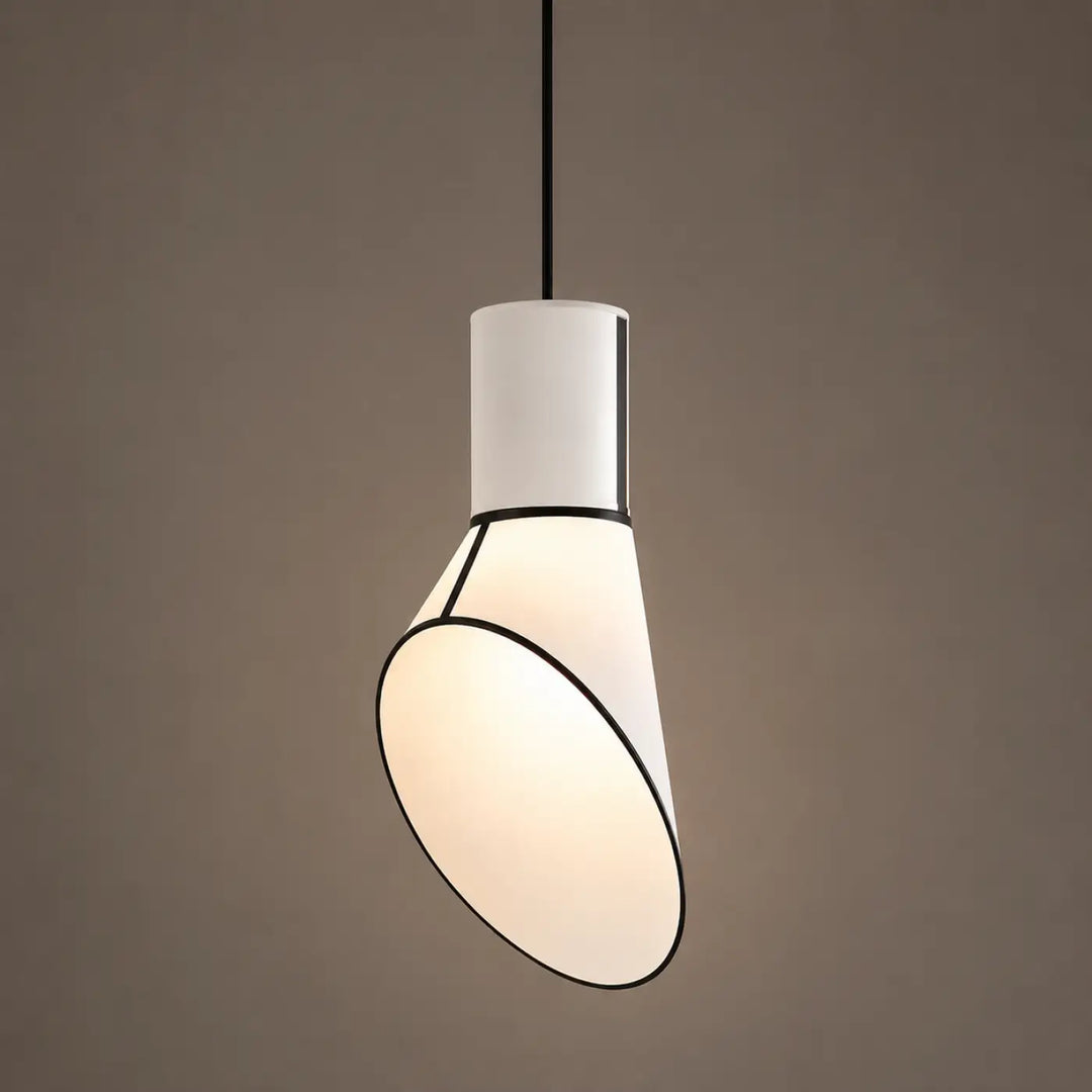 Suspension luminaire contemporaine biazo blanche avec diffuseur ovale conique bordé de noir pour éclairage doux