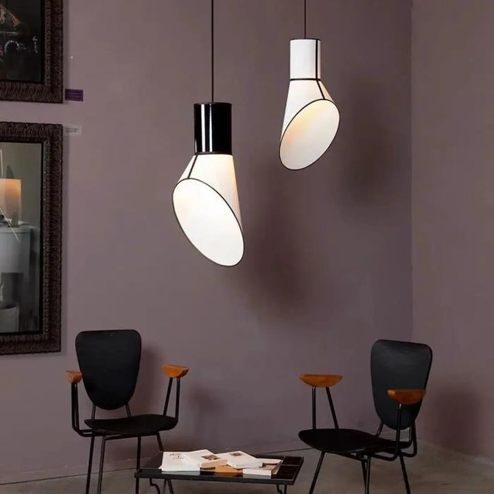 Suspension luminaire biazo moderne avec corps cylindriques noirs et blancs et diffuseur en verre dépoli pour horn standing floor