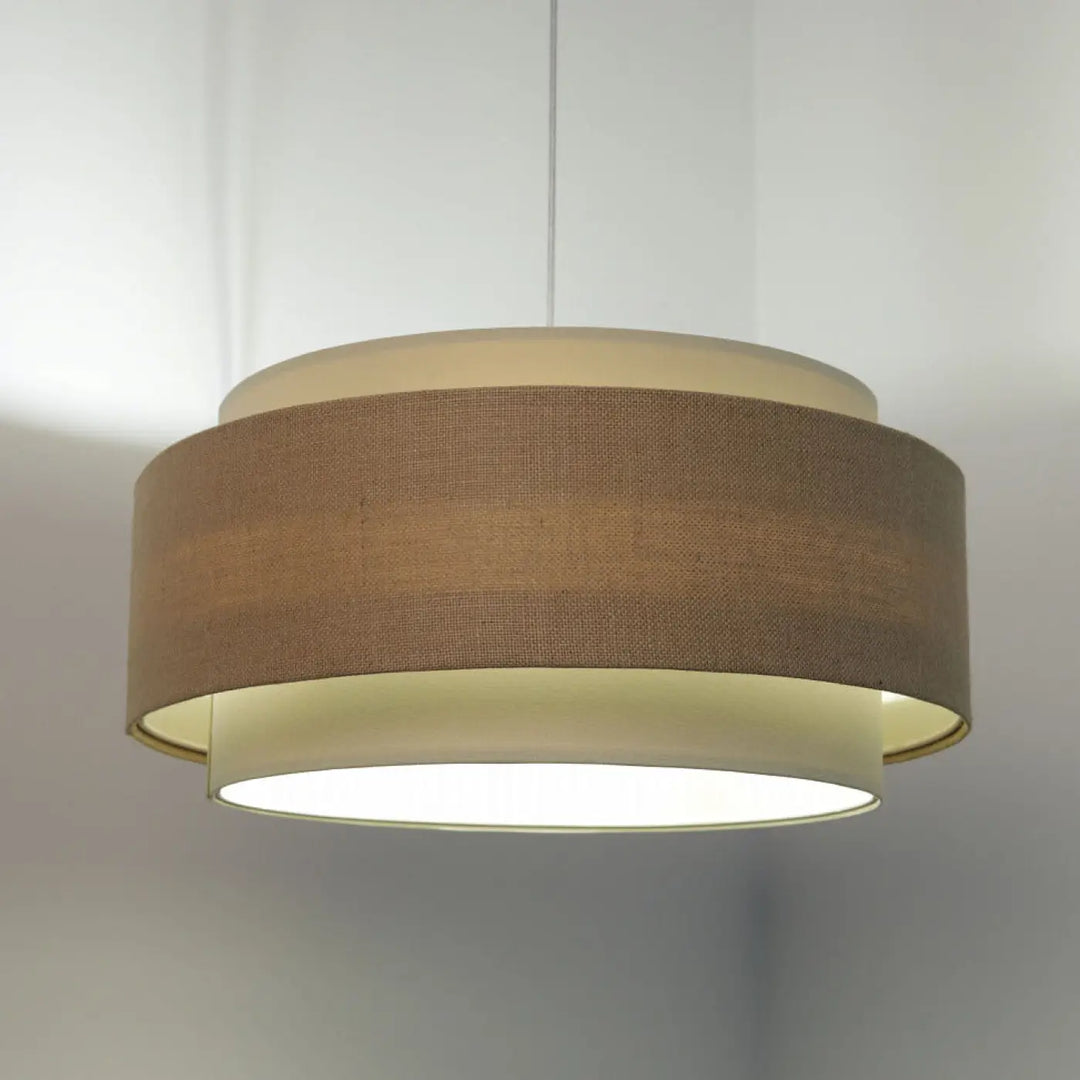 Suspension luminaire doblo boho 50 cm crème avec abat-jour en tissu beige et bande en jute naturel texturé marron