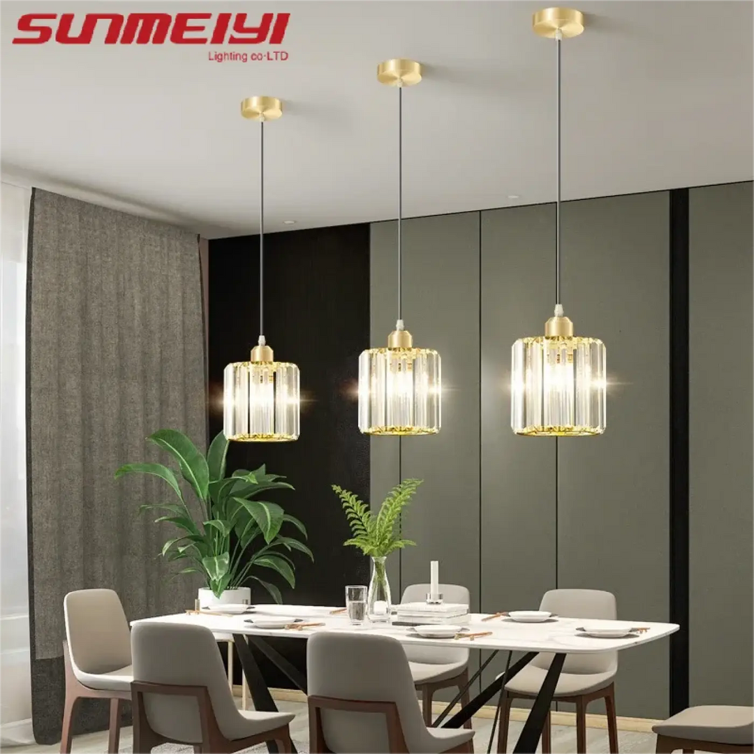Suspension luminaire cristal doré et noir cylindrique élégant

