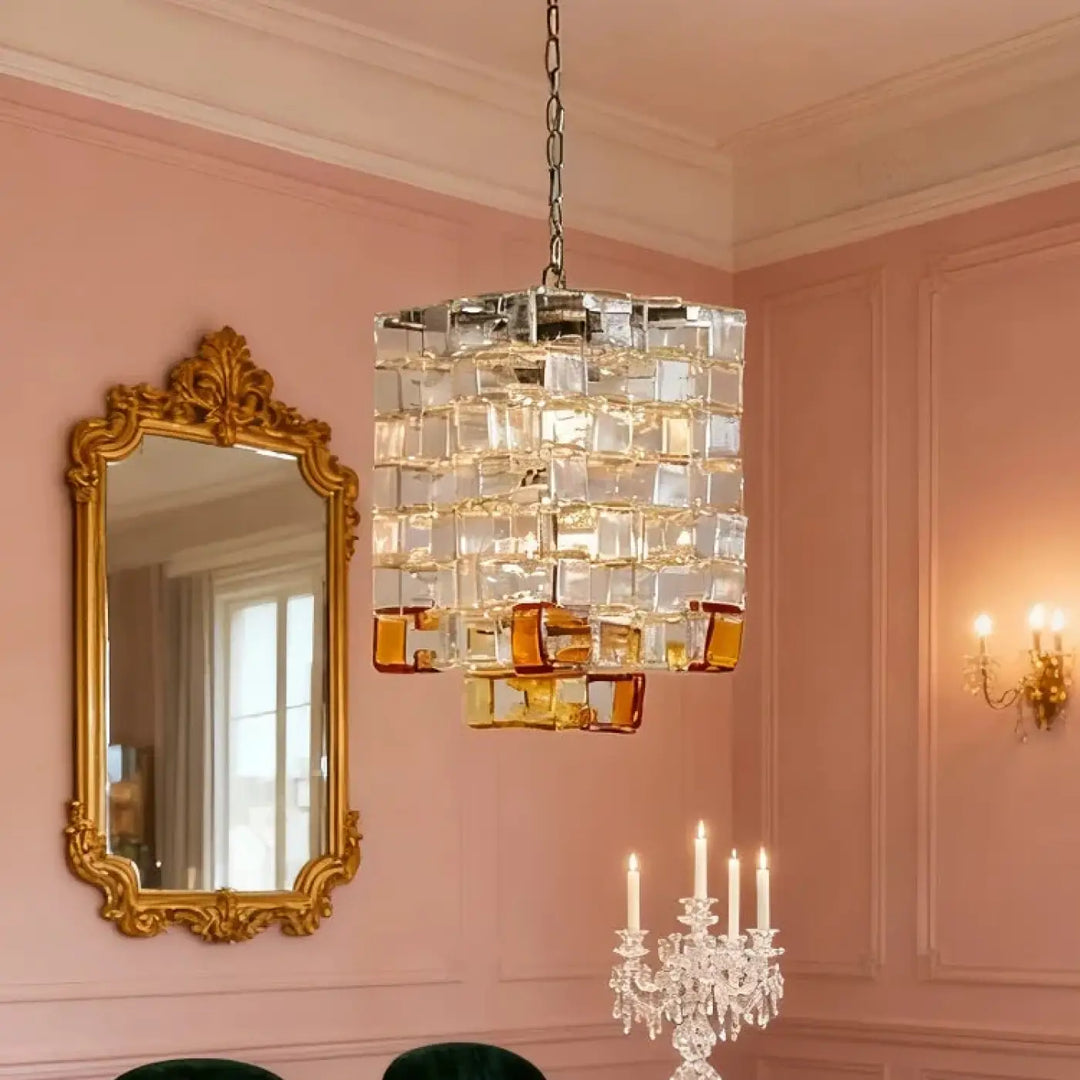 Suspension luminaire lumia avec design en cubes de verre clairs et ambrés suspendue par chaine métallique