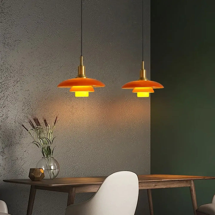 Suspension luminaire danoise de cuisine blanche ou orange

