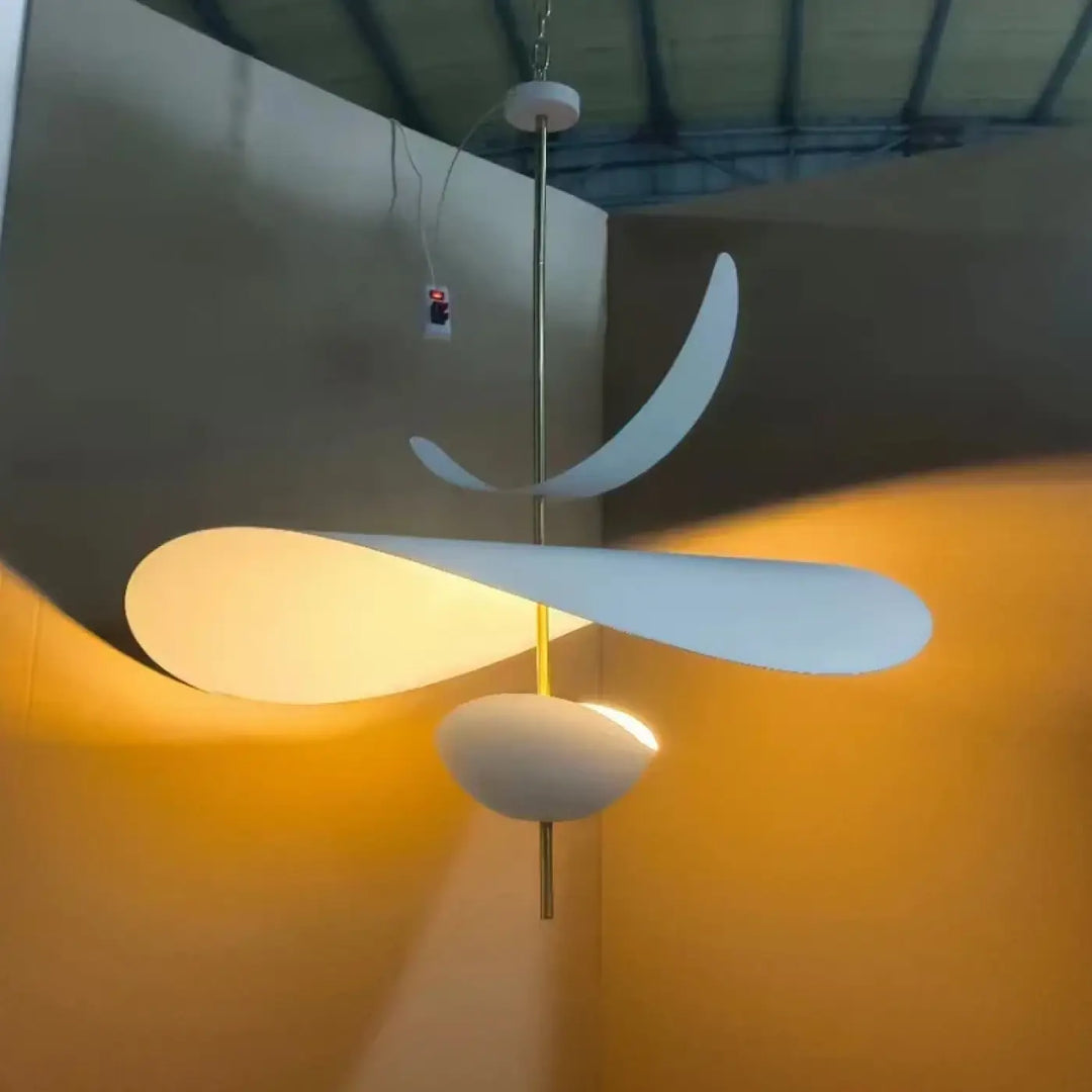 Suspension luminaire design aérien aux formes organiques blanc