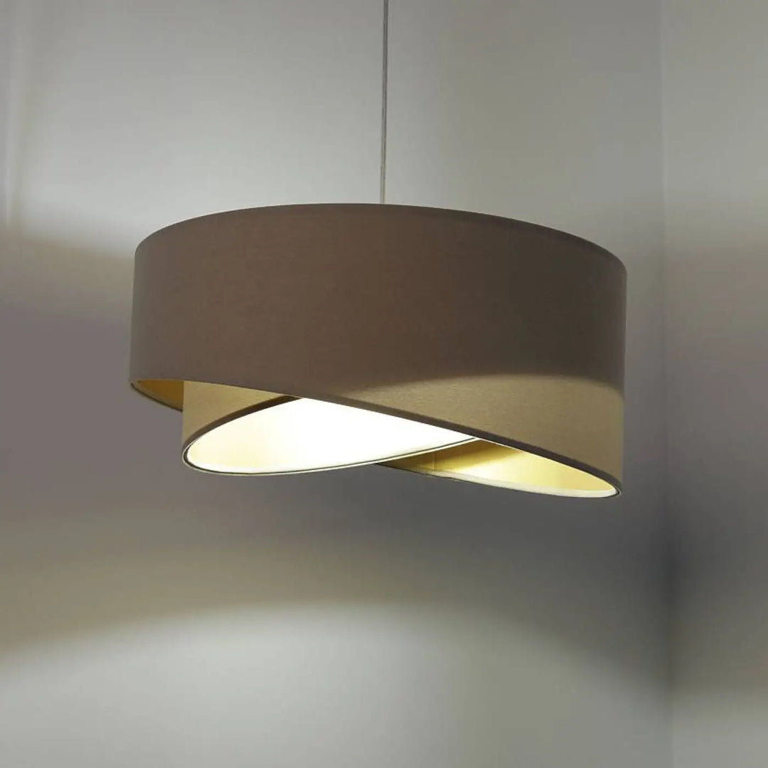 Suspension luminaire beige galaxy auric avec abat-jour cylindrique torsadé en tissu taupe et intérieur doré élégant