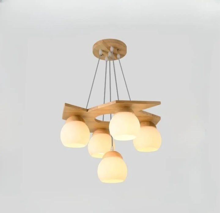 Suspension luminaire moderne en bois naturel avec cinq globes en verre dépoli pour plafond intérieur