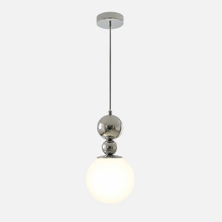 Suspension luminaire venusia chrome avec verre opalin sphérique et sphères métalliques empilées design moderne