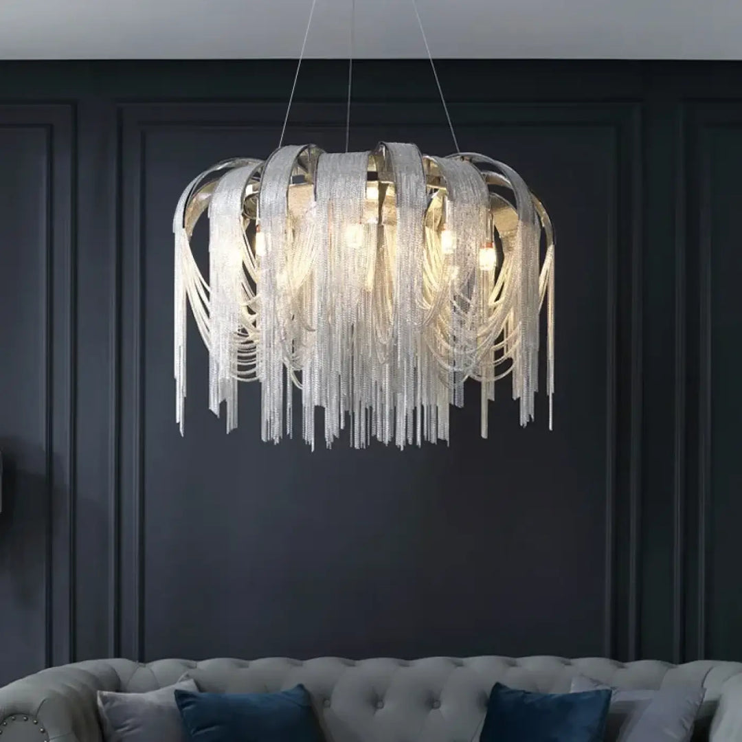 Suspension luminaire design dorée à chaînes lumineuses