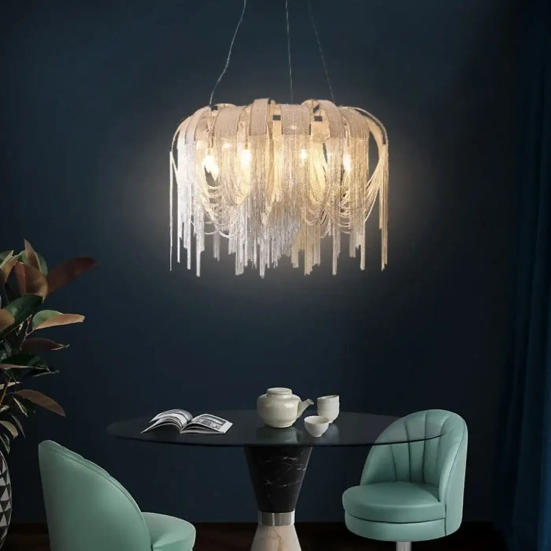 Suspension luminaire design dorée à chaînes lumineuses
