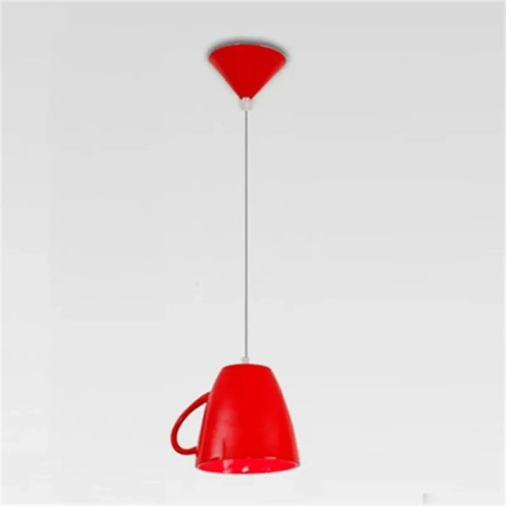 Suspension luminaire aroma en céramique rouge brillante en forme de tasse avec design original et tige fine