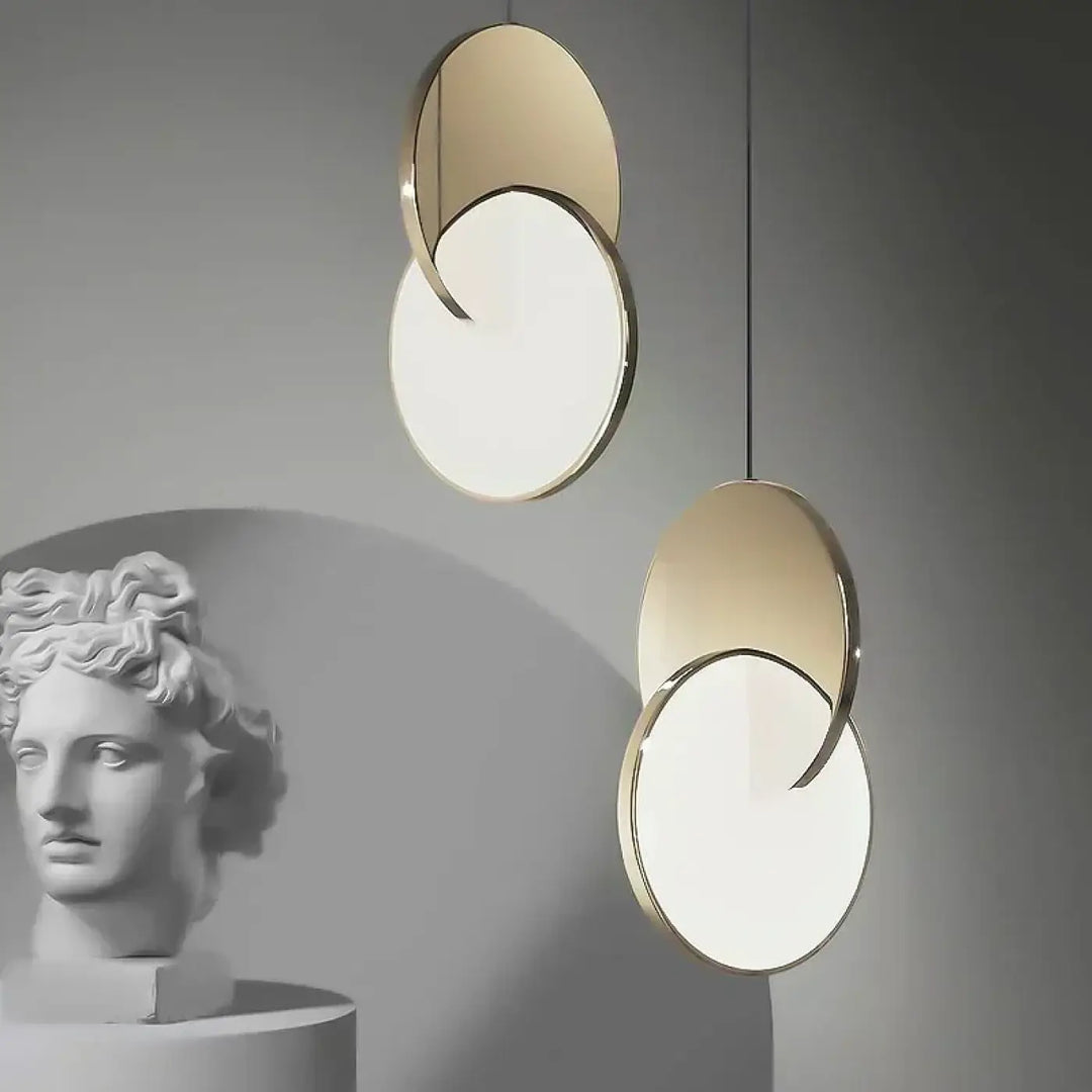 Suspension luminaire design géométrique en métal chic