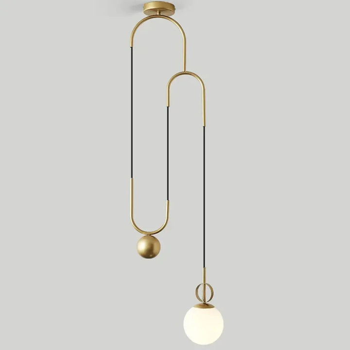 Suspension luminaire pendora en laiton moderne avec bras en métal courbés noirs et globe en verre dépoli