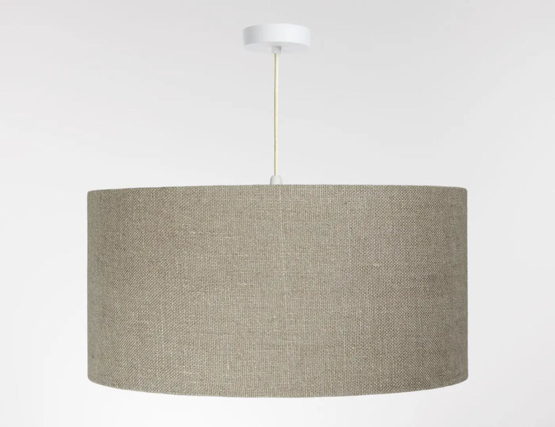 Suspension luminaire design kaki en lin beige cylindrique avec fixation plafond blanche et cordon