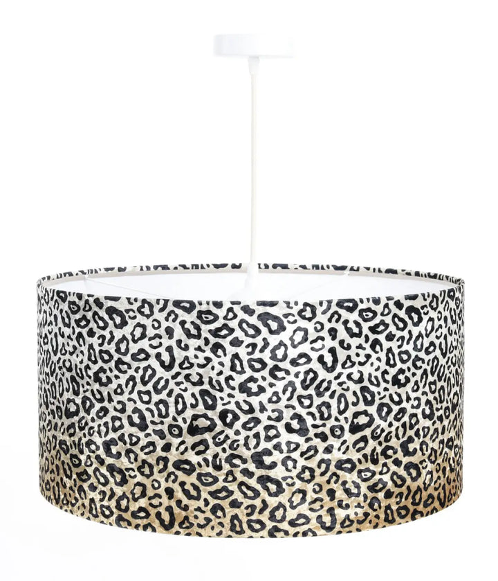 Suspension luminaire safari avec design léopard crème en motif ombré noir et beige sur abat-jour cylindrique