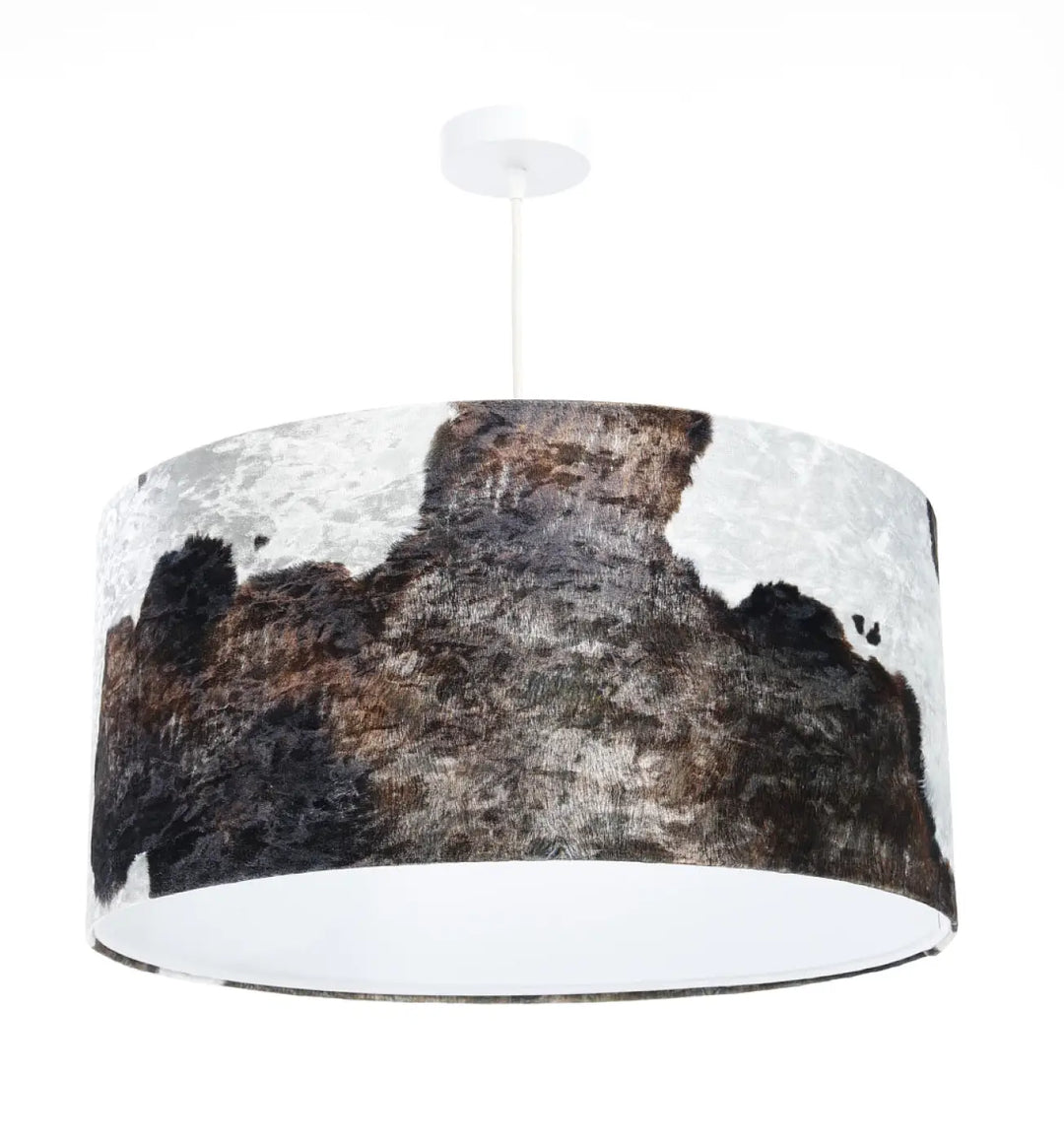 Suspension luminaire safari marron blanc avec motif écorce texturé et intérieur blanc lisse cylindrical design