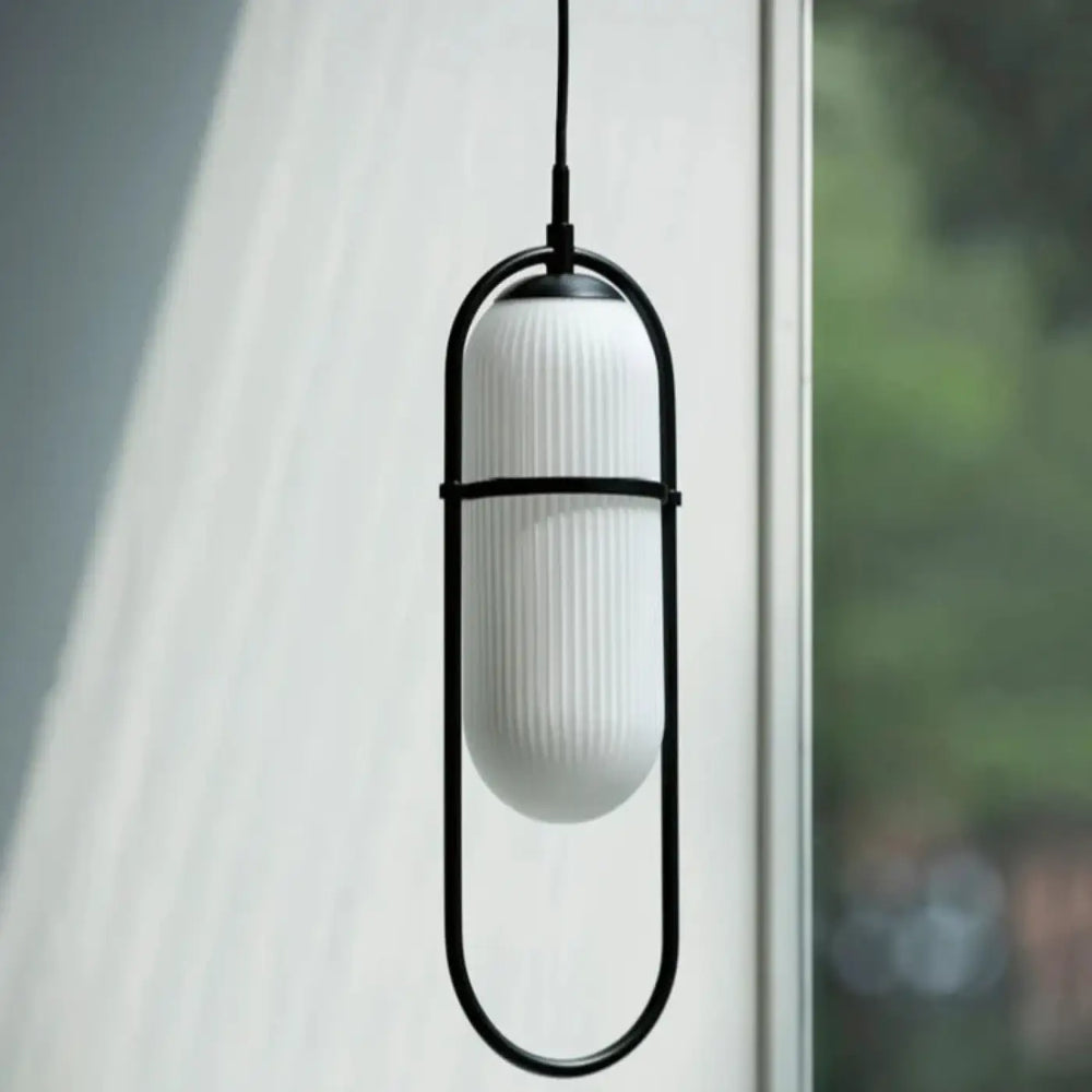 Suspension luminaire design moderne en métal doré et verre blanc

