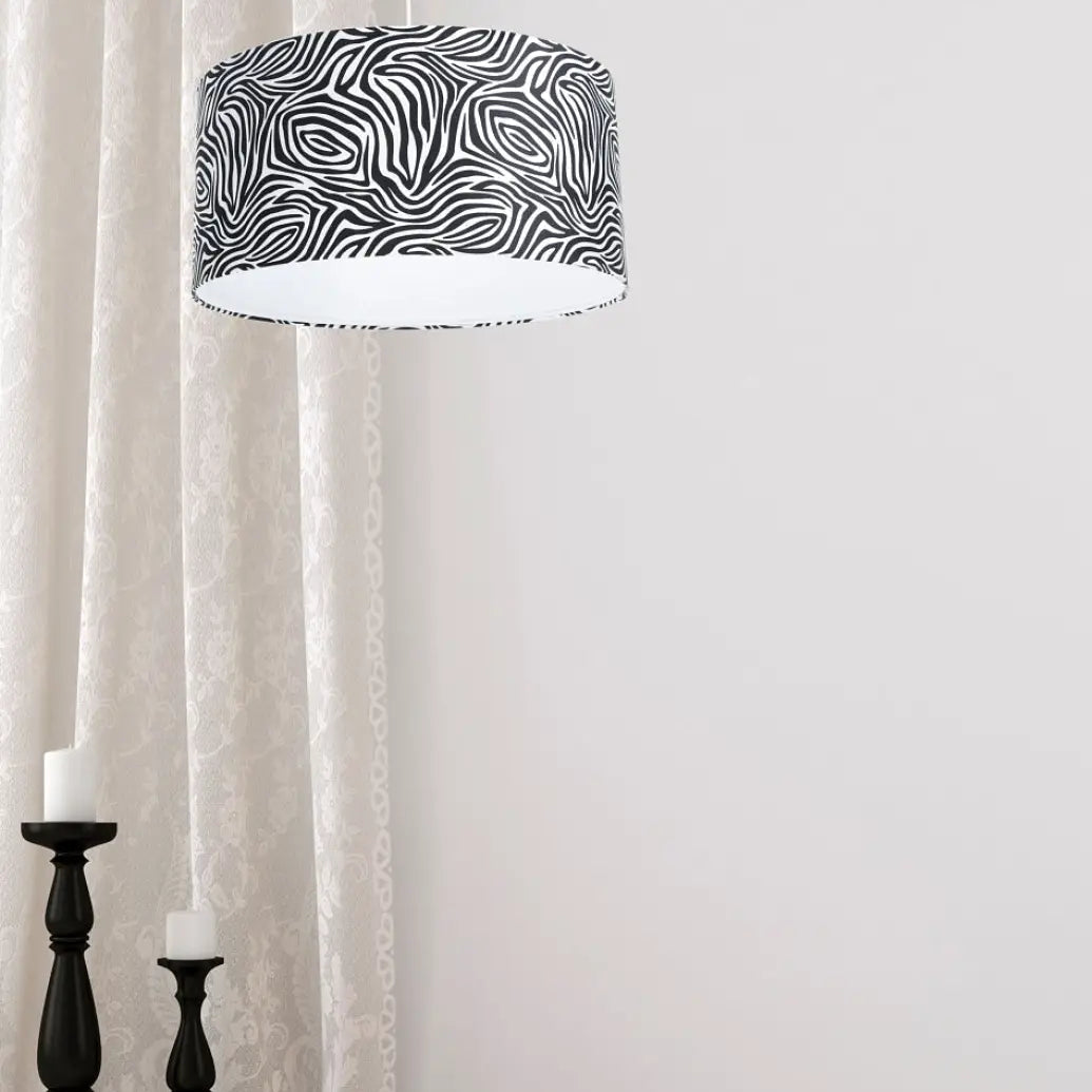 Suspension luminaire safari noir blanc avec abat-jour tissu lisse motif zèbre noir et blanc