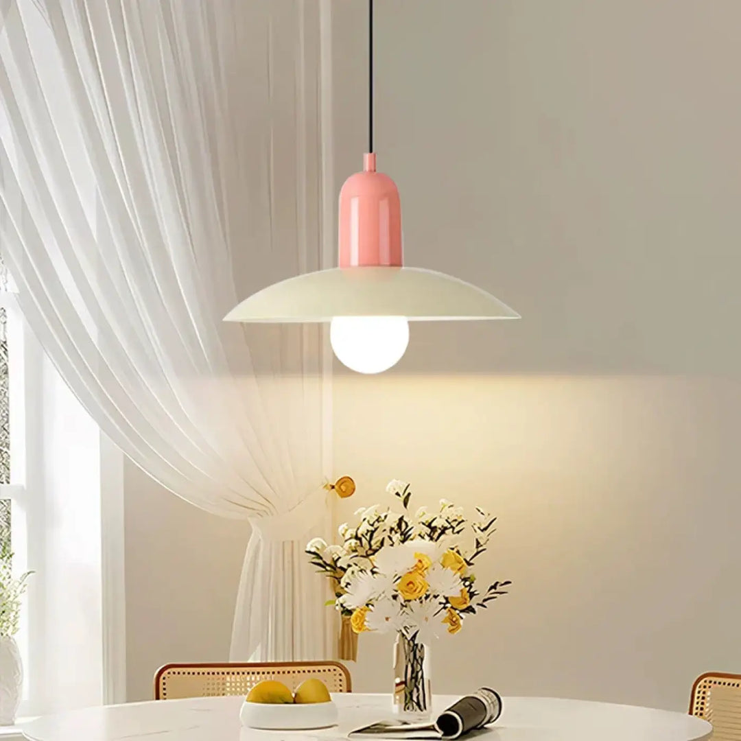 Suspension luminaire design nordique pour salle à manger élégante