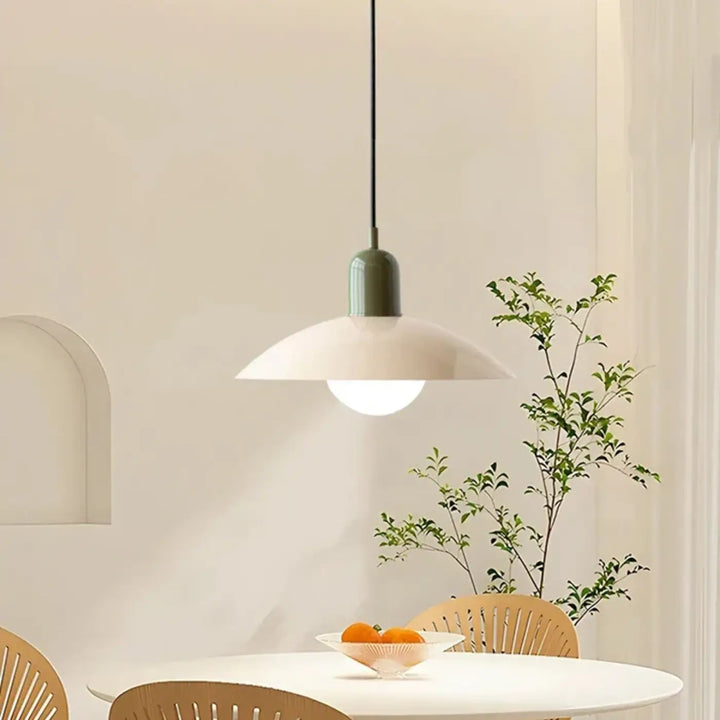Suspension luminaire design nordique pour salle à manger élégante