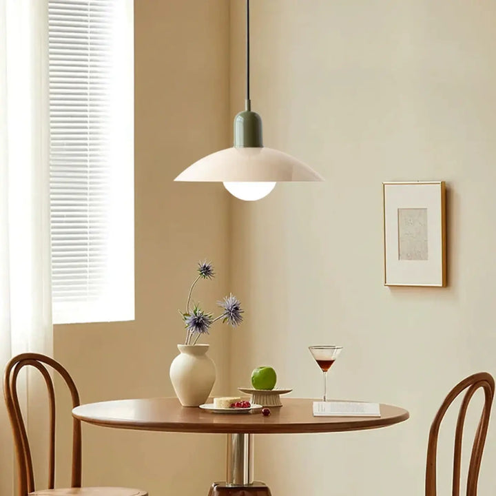 Suspension luminaire design nordique pour salle à manger élégante