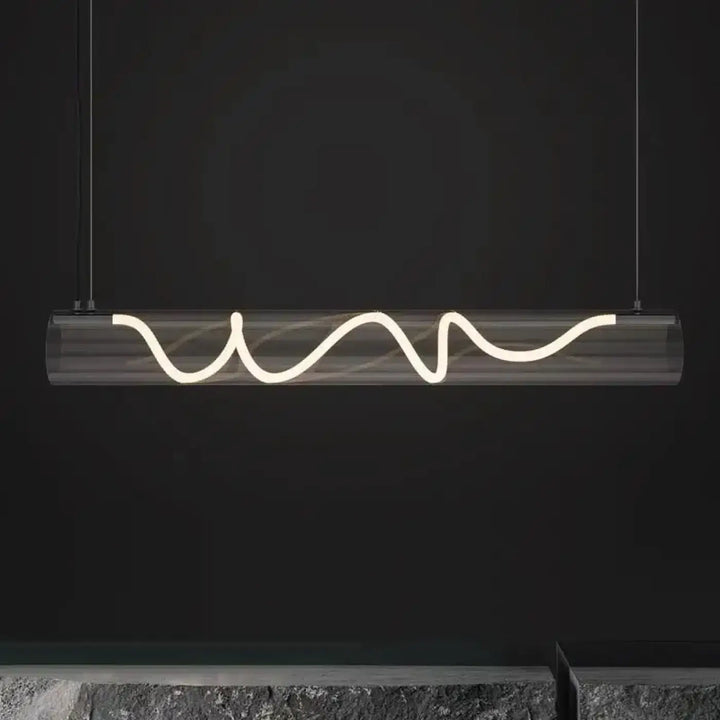 Suspension luminaire design tube en verre et LED torsadée

