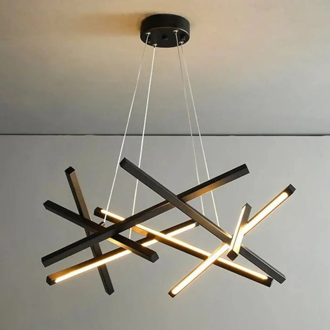 Suspension luminaire kados noir moderne avec barres lumineuses entrecroisées en blanc chaud pour grands mètres carrés