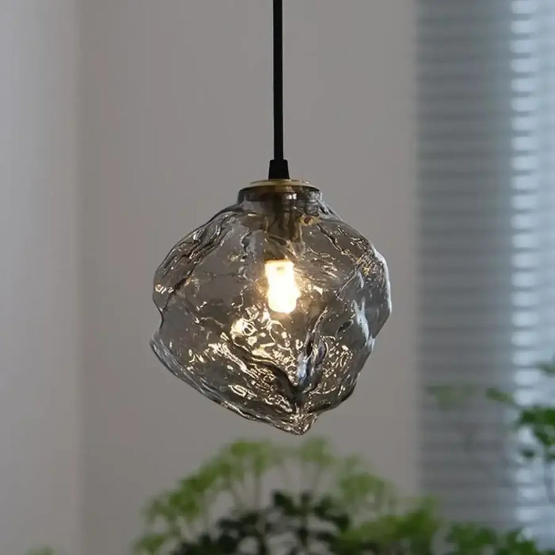 Suspension luminaire molty en verre façonné gris translucide avec ampoule chaude intégré design élégant