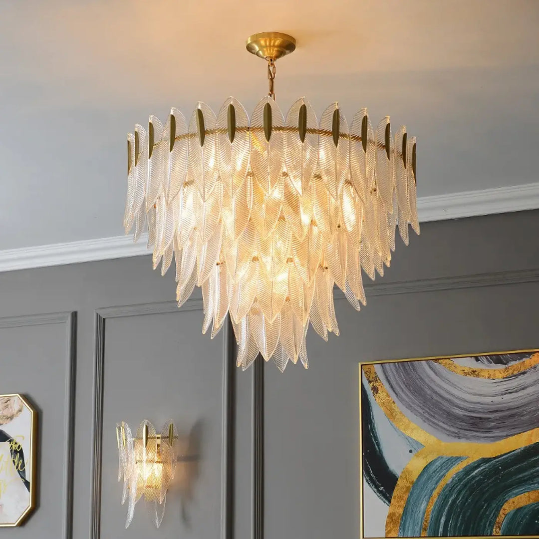Suspension luminaire dorée en verre sculpté style art déco chic