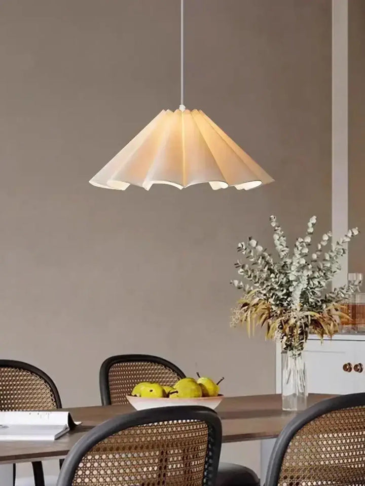 Suspension luminaire effet éventail contemporain


