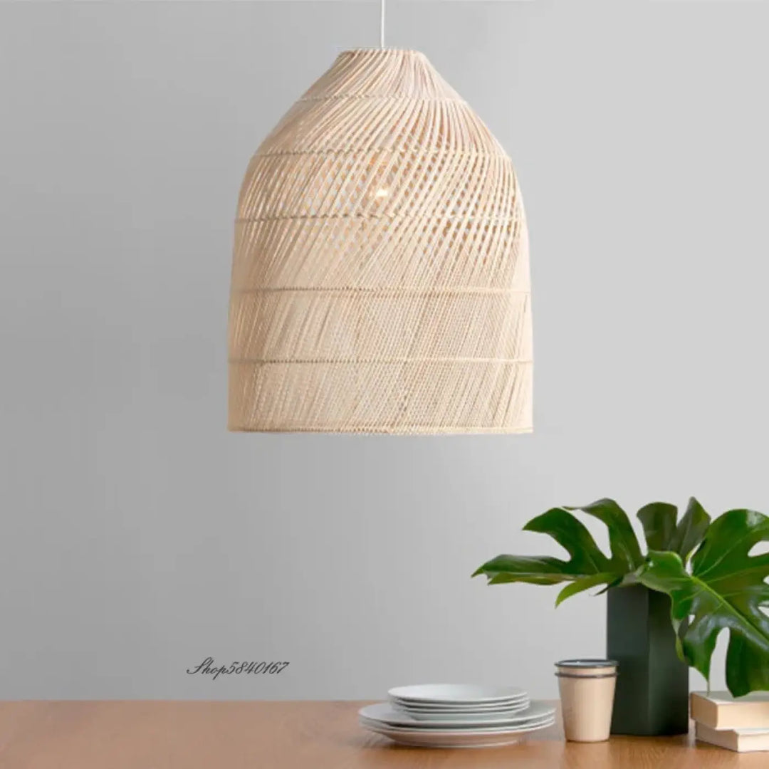 Suspension luminaire élégante en osier tressé façon lanterne


